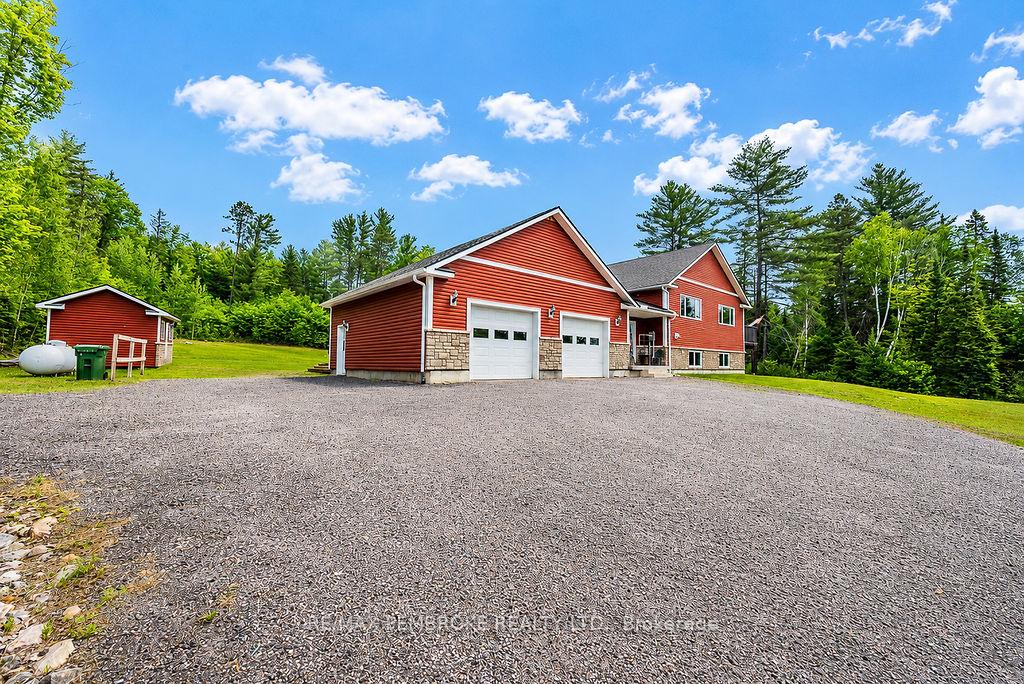 616-barron-canyon-road-petawawa-ontario-x12719758