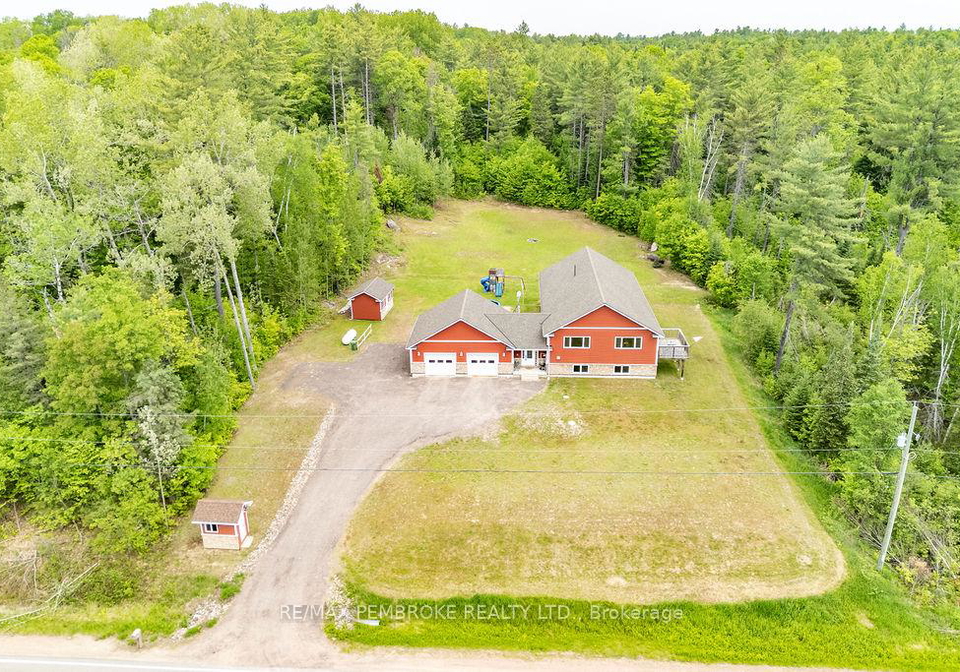 616-barron-canyon-road-petawawa-ontario-x12719758