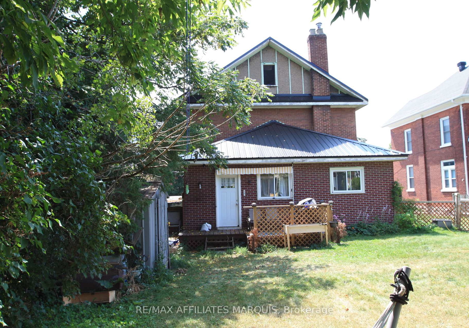 37-mcgill-street-s-smiths-falls-ontario-x12719760