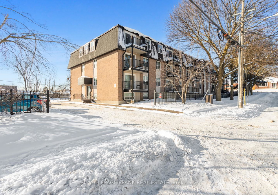 25-e-college-street-belleville-ontario-x12720234