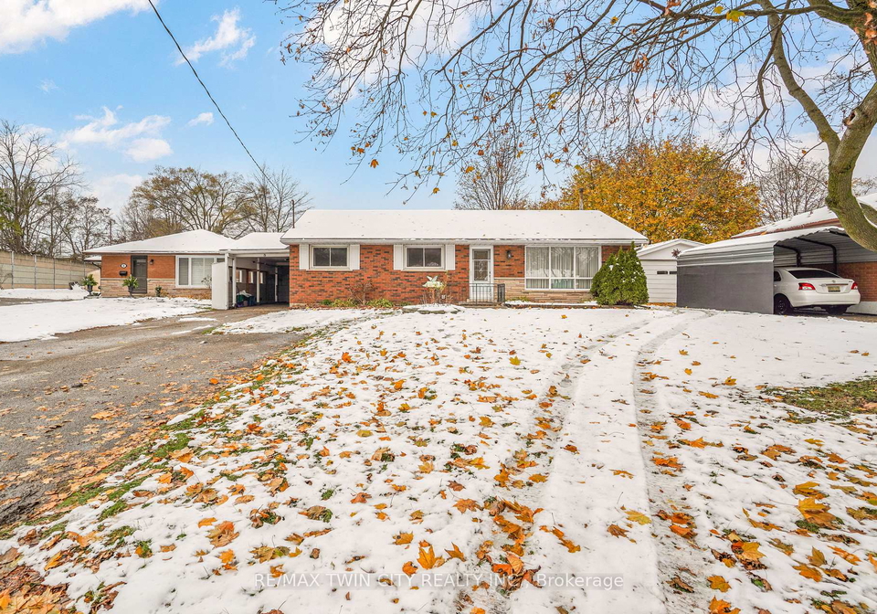 8-stockdale-drive-brantford-ontario-x12720246