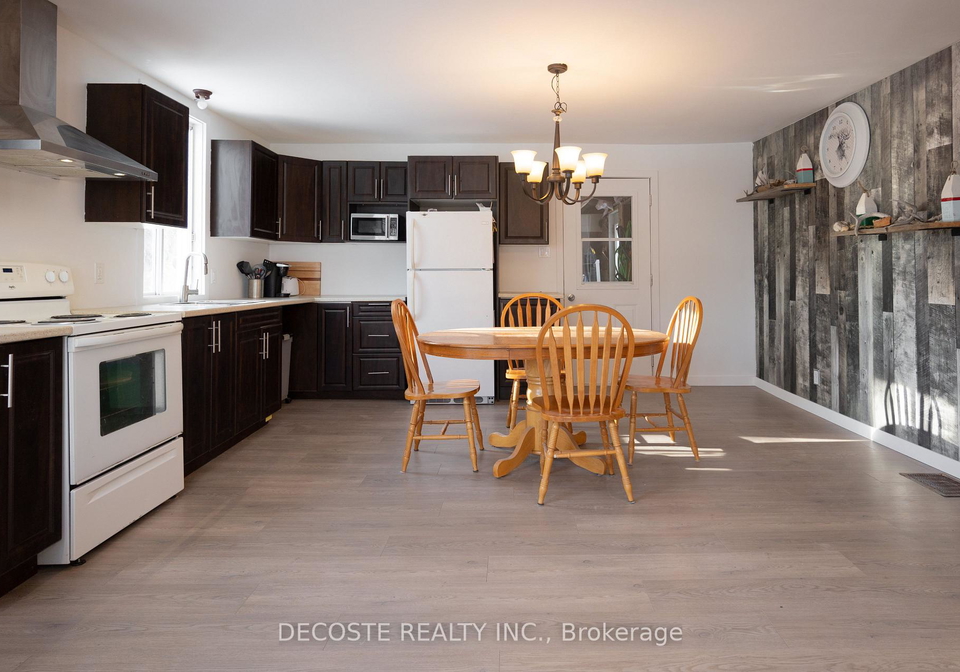 1886-dalkeith-road-north-glengarry-ontario-x12720700