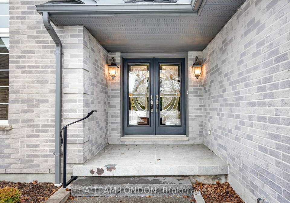 15-bayside-court-london-east-ontario-x12720882