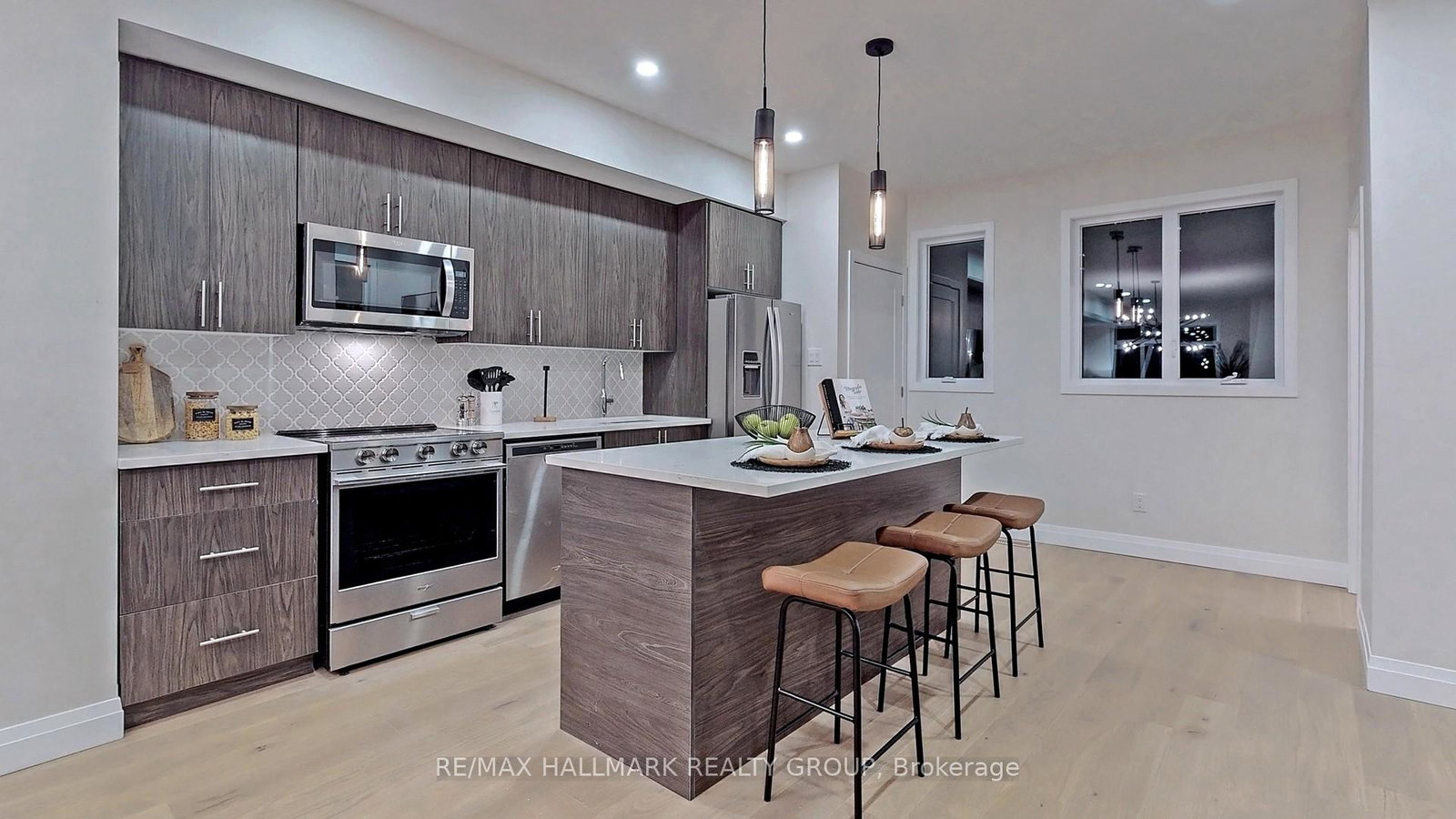 809-star-private-kanata-ontario-x12721648
