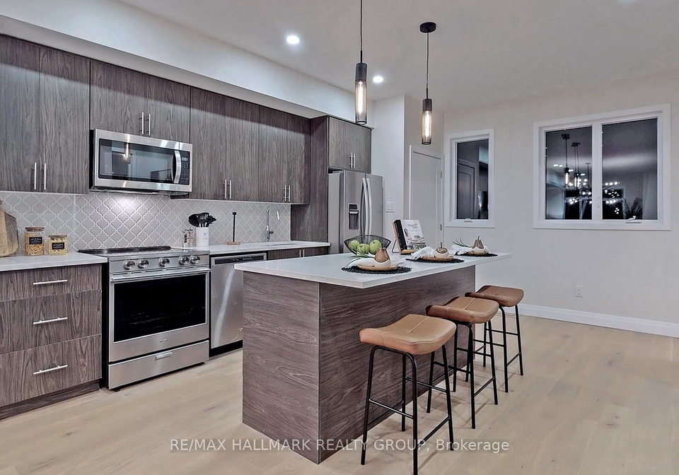 809-star-private-kanata-ontario-x12721648