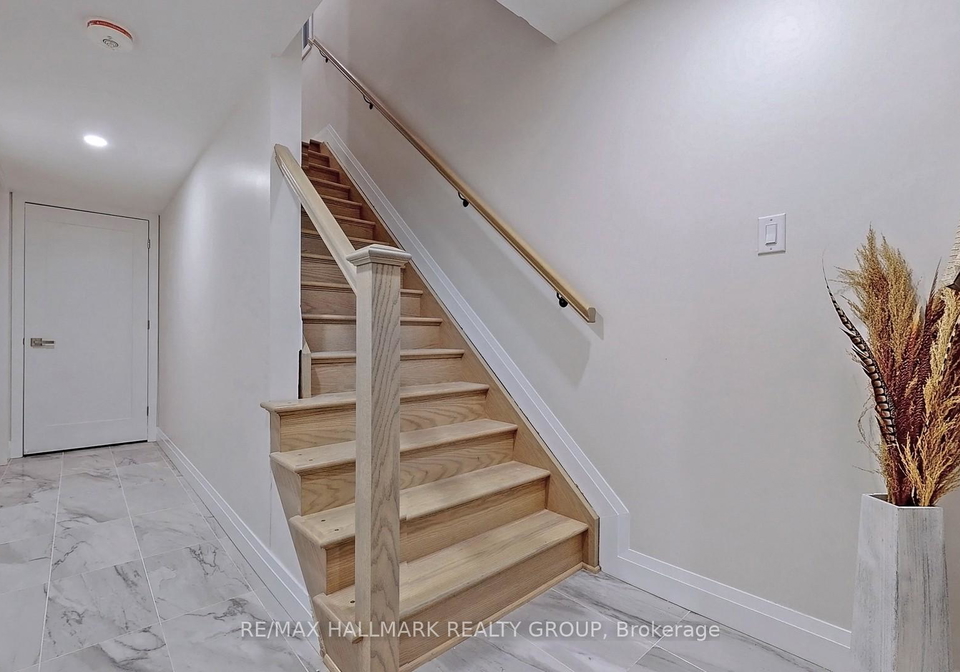 809-star-private-kanata-ontario-x12721648