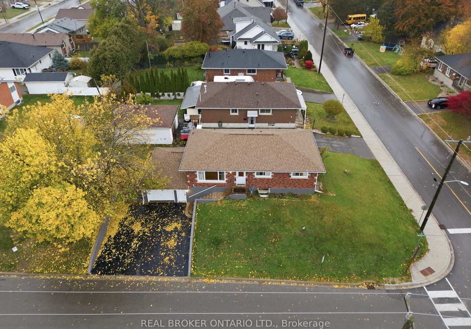 31-oakwood-avenue-norfolk-ontario-x12721716