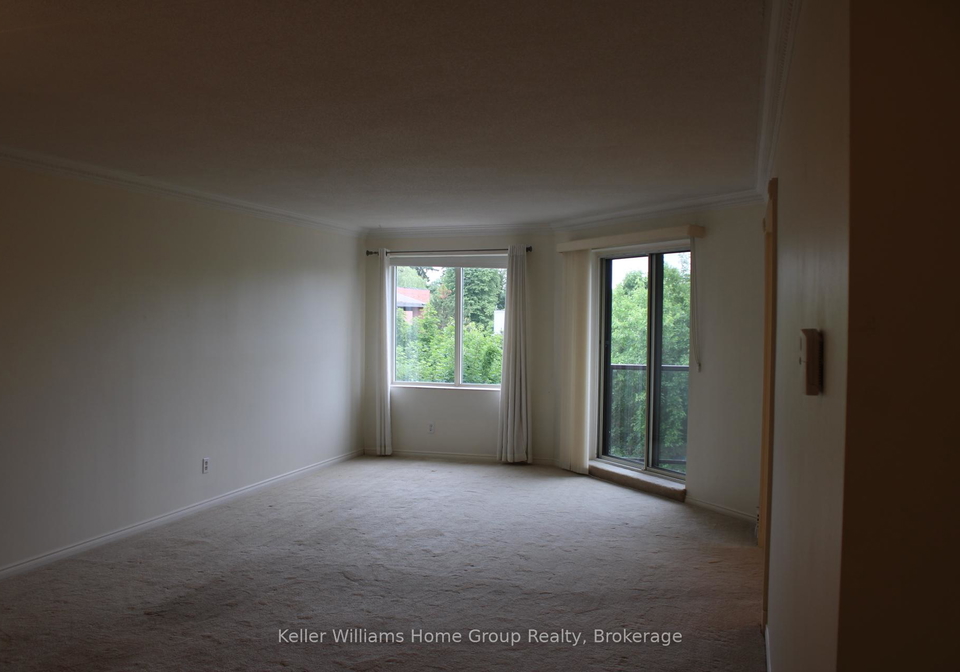 215-scotland-street-centre-wellington-ontario-x12722042