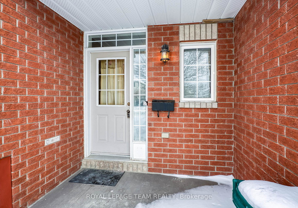 7-chantilly-gate-ottawa-ontario-x12723430