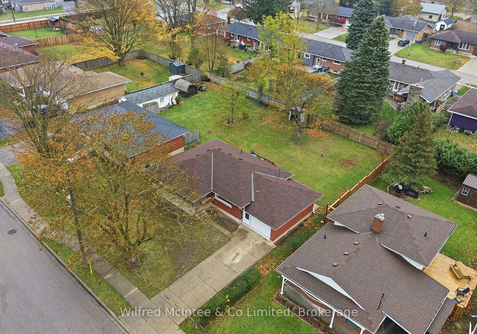 856-york-avenue-n-north-perth-ontario-x12723504