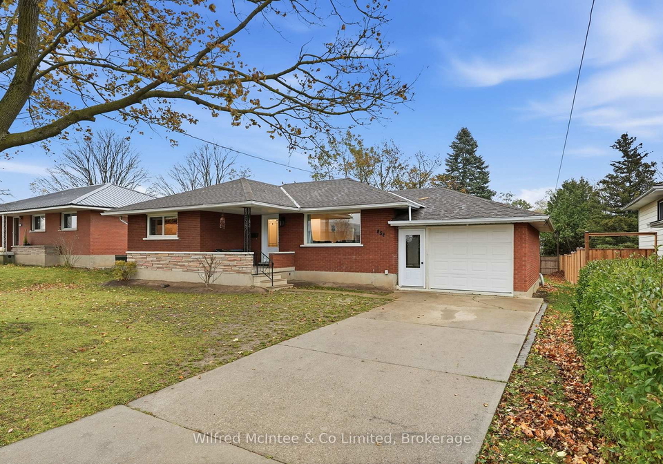 856-york-avenue-n-north-perth-ontario-x12723504
