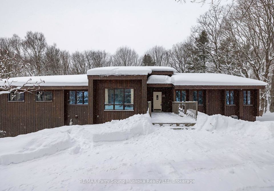 15-skerryvore-circle-mcdougall-ontario-x12723696