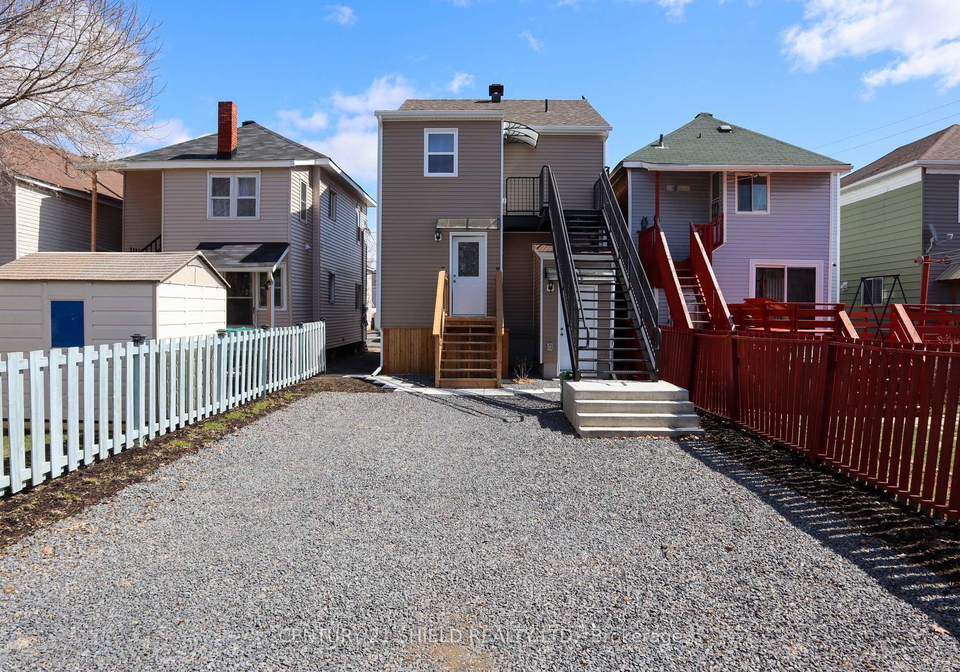 228-228a-carleton-street-cornwall-ontario-x12723772