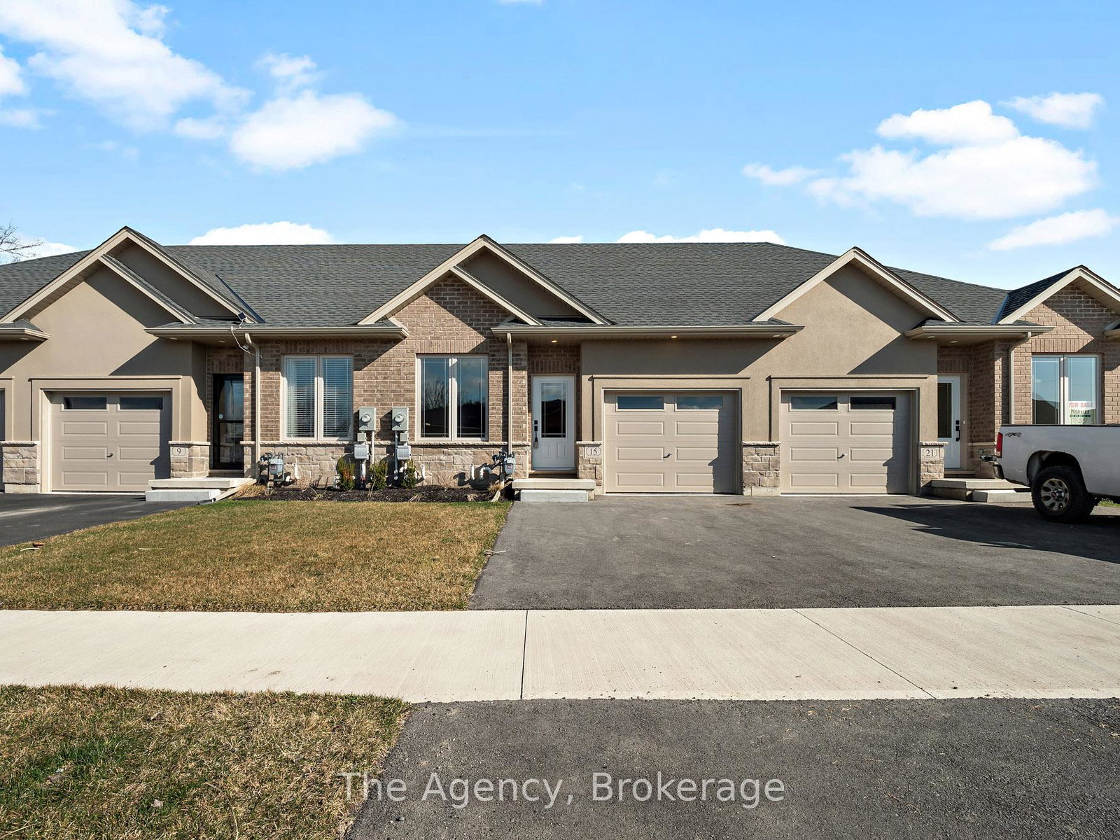 15-austin-drive-s-welland-ontario-x12724246