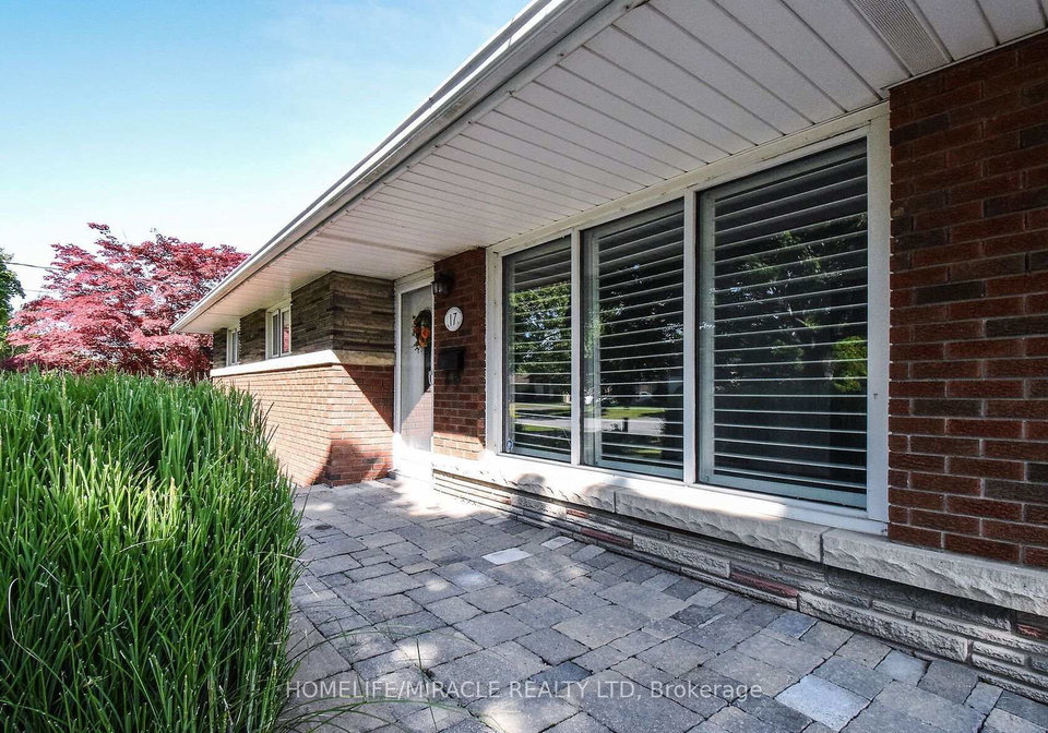 17-grosvenor-street-st-catharines-ontario-x12724556