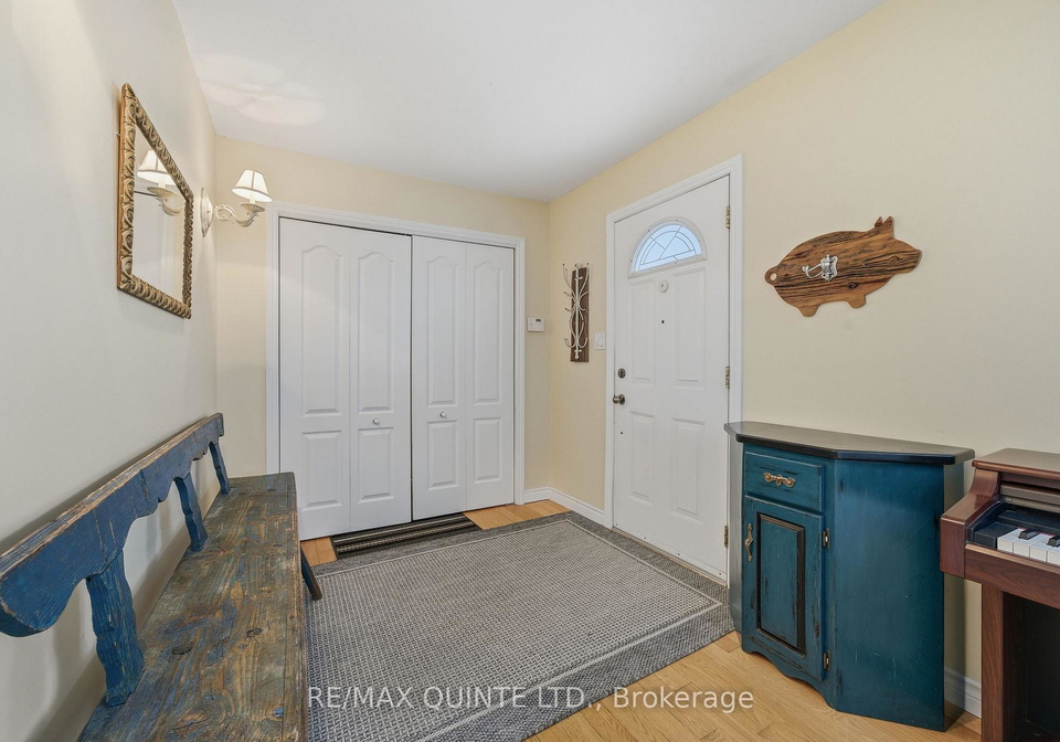 100-creswell-drive-quinte-west-ontario-x12724996
