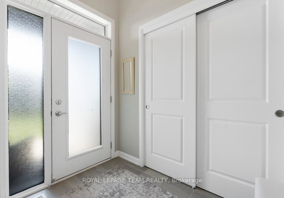 2030-caltra-crescent-ottawa-ontario-x12725298
