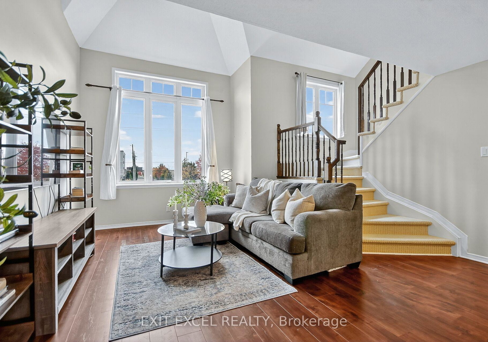 206-keltie-private-ottawa-ontario-x12725312