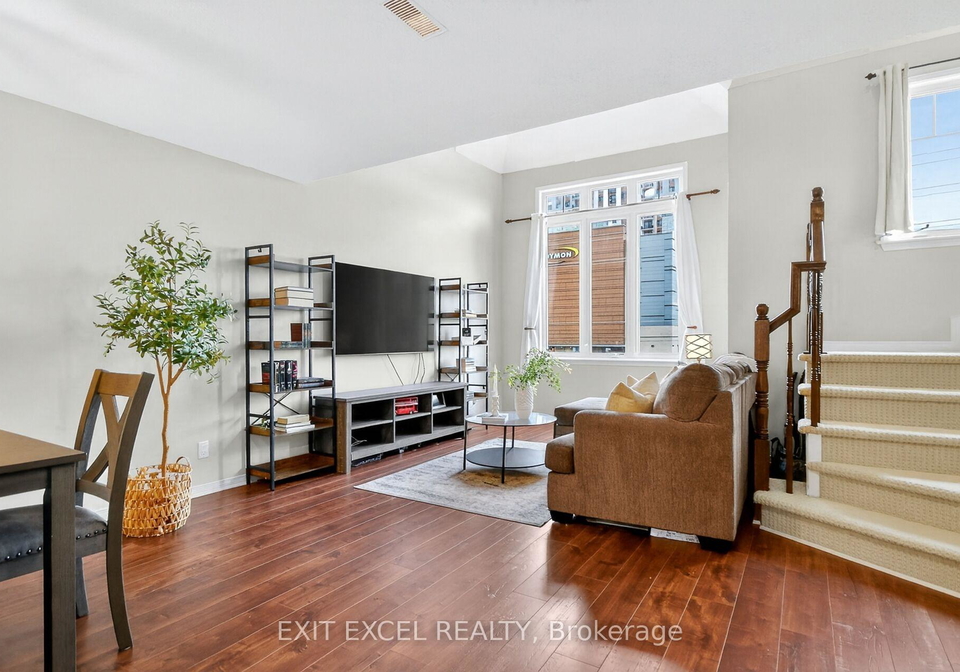 206-keltie-private-ottawa-ontario-x12725312