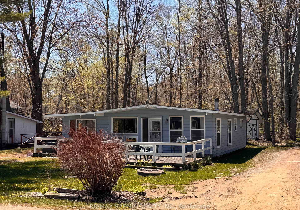 9924-lake-road-lambton-shores-ontario-x12725572