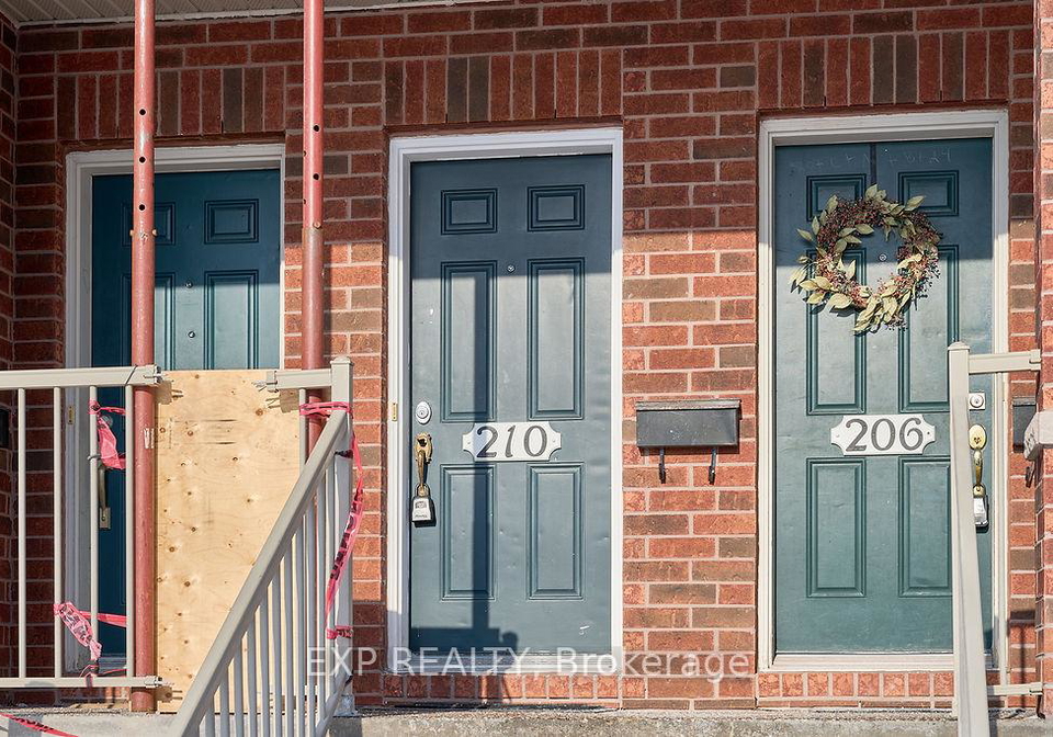 210-keltie-private-ottawa-ontario-x12726540