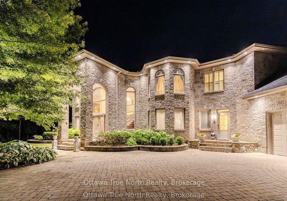 5884-earlscourt-crescent-ottawa-ontario-x12726836