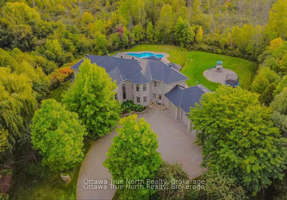 5884-earlscourt-crescent-ottawa-ontario-x12726836