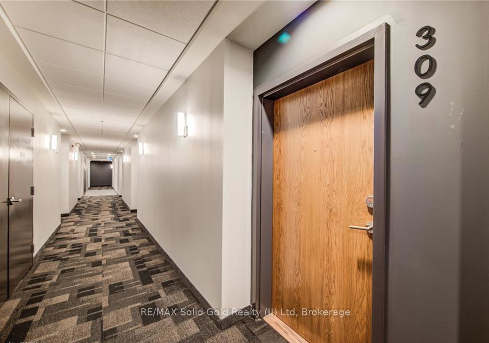247-northfield-drive-e-waterloo-ontario-x12727016