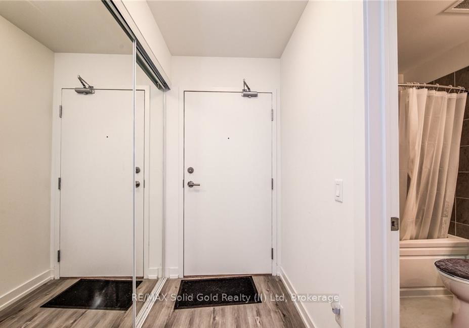 247-northfield-drive-e-waterloo-ontario-x12727016