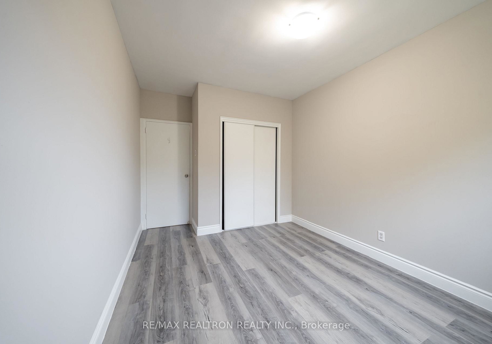 468-ottawa-street-hamilton-ontario-x12727056