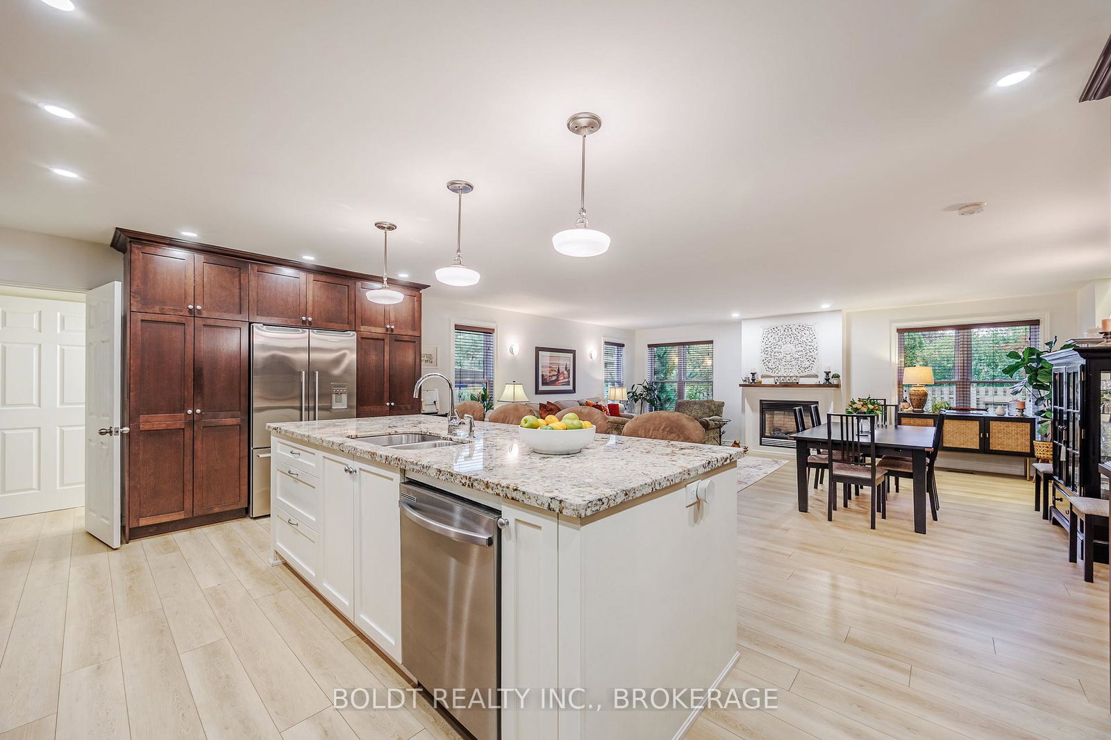 25-neptune-drive-st-catharines-ontario-x12728438