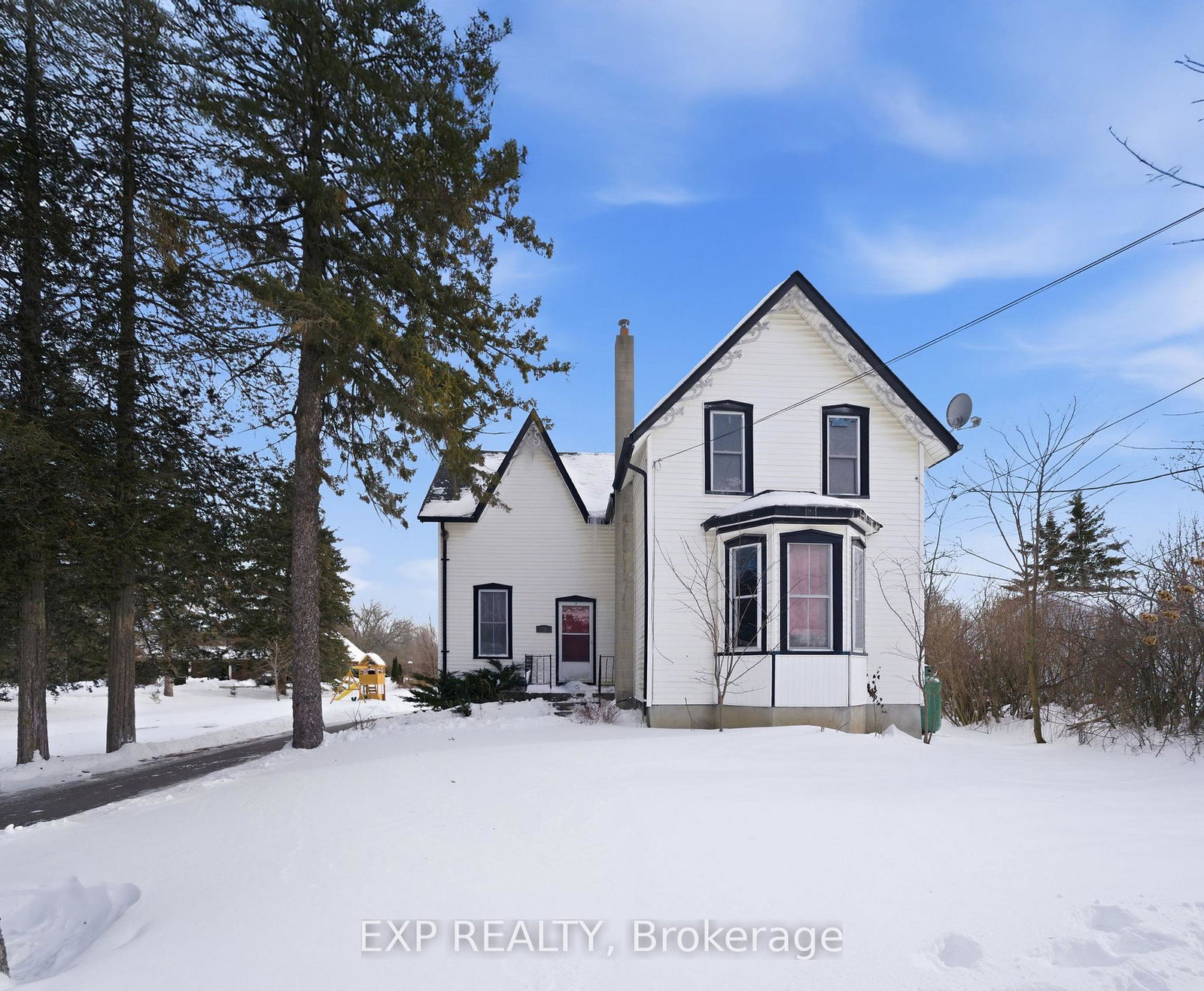 49-old-portage-road-prince-edward-county-ontario-x12728966