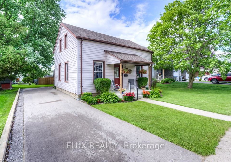 2207-william-shakespeare-street-perth-east-ontario-x12729102