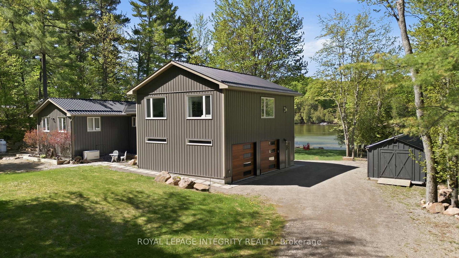 29-o4-road-rideau-lakes-ontario-x12729464