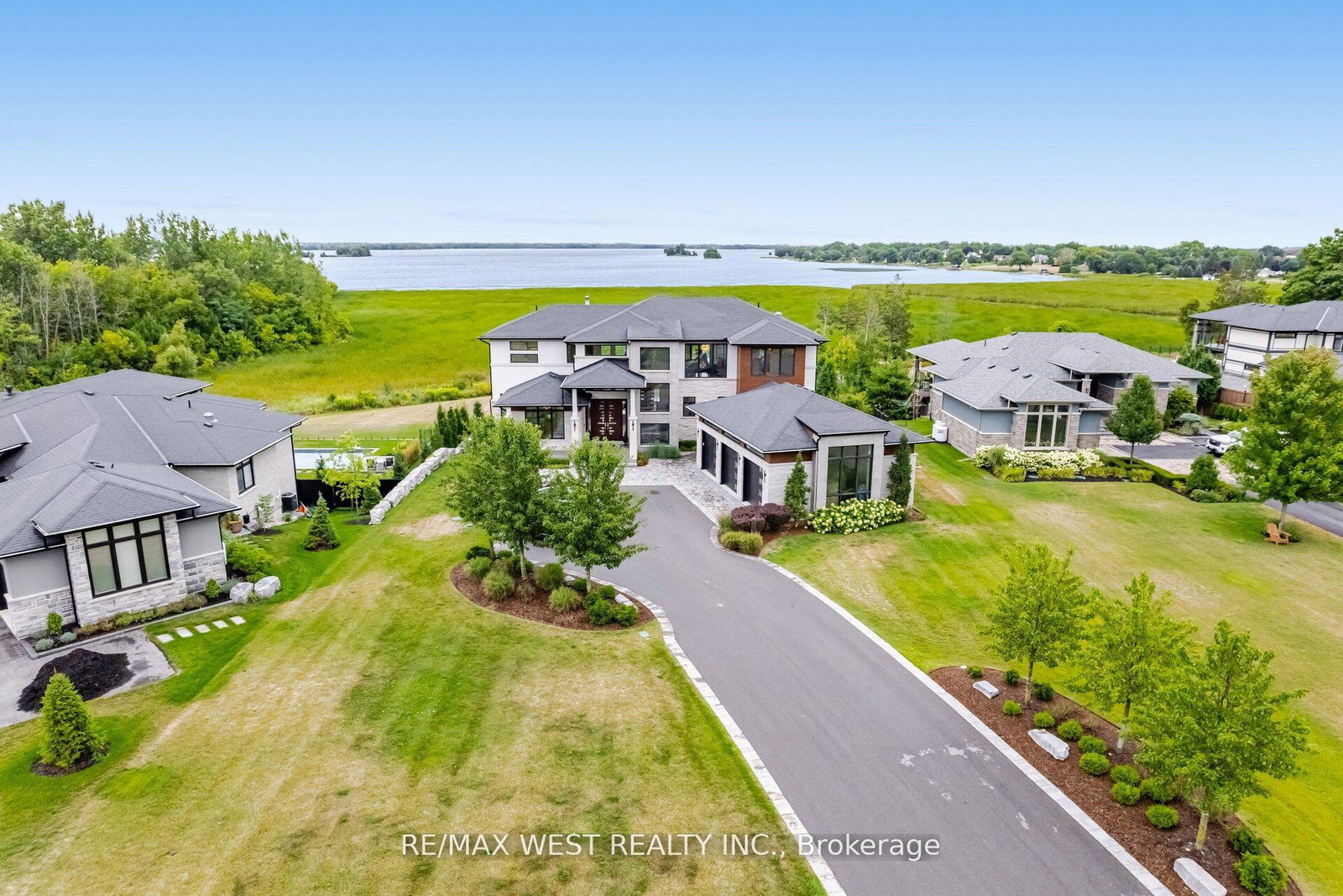 83-navigation-drive-prince-edward-county-ontario-x12729478