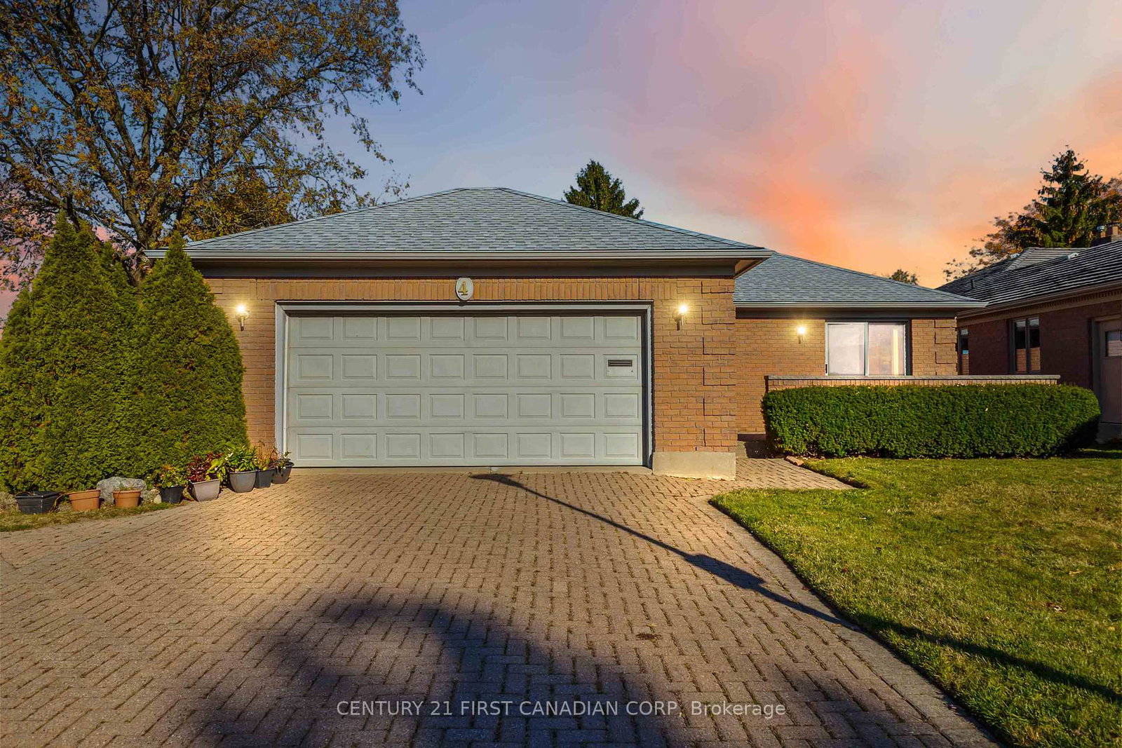 4-barons-court-london-south-ontario-x12730126