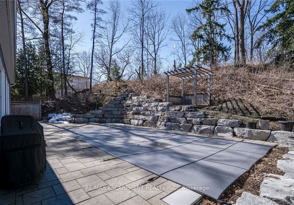 14-sullivans-lane-hamilton-ontario-x12730306