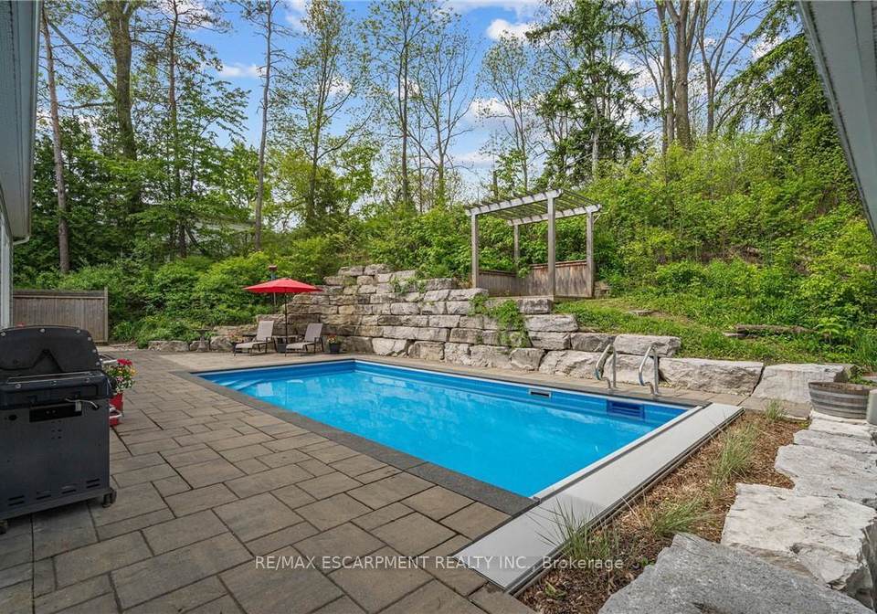 14-sullivans-lane-hamilton-ontario-x12730306