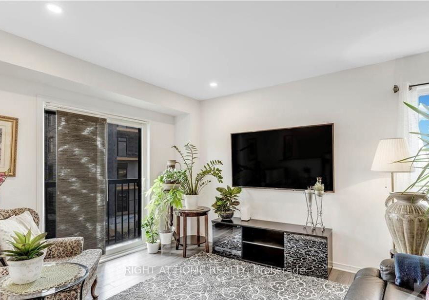 558-recolte-private-ottawa-ontario-x12731386