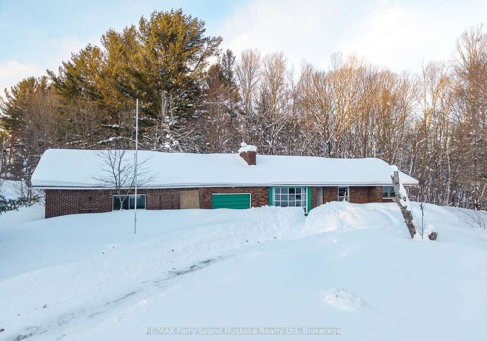 1-old-carling-road-carling-ontario-x12731800