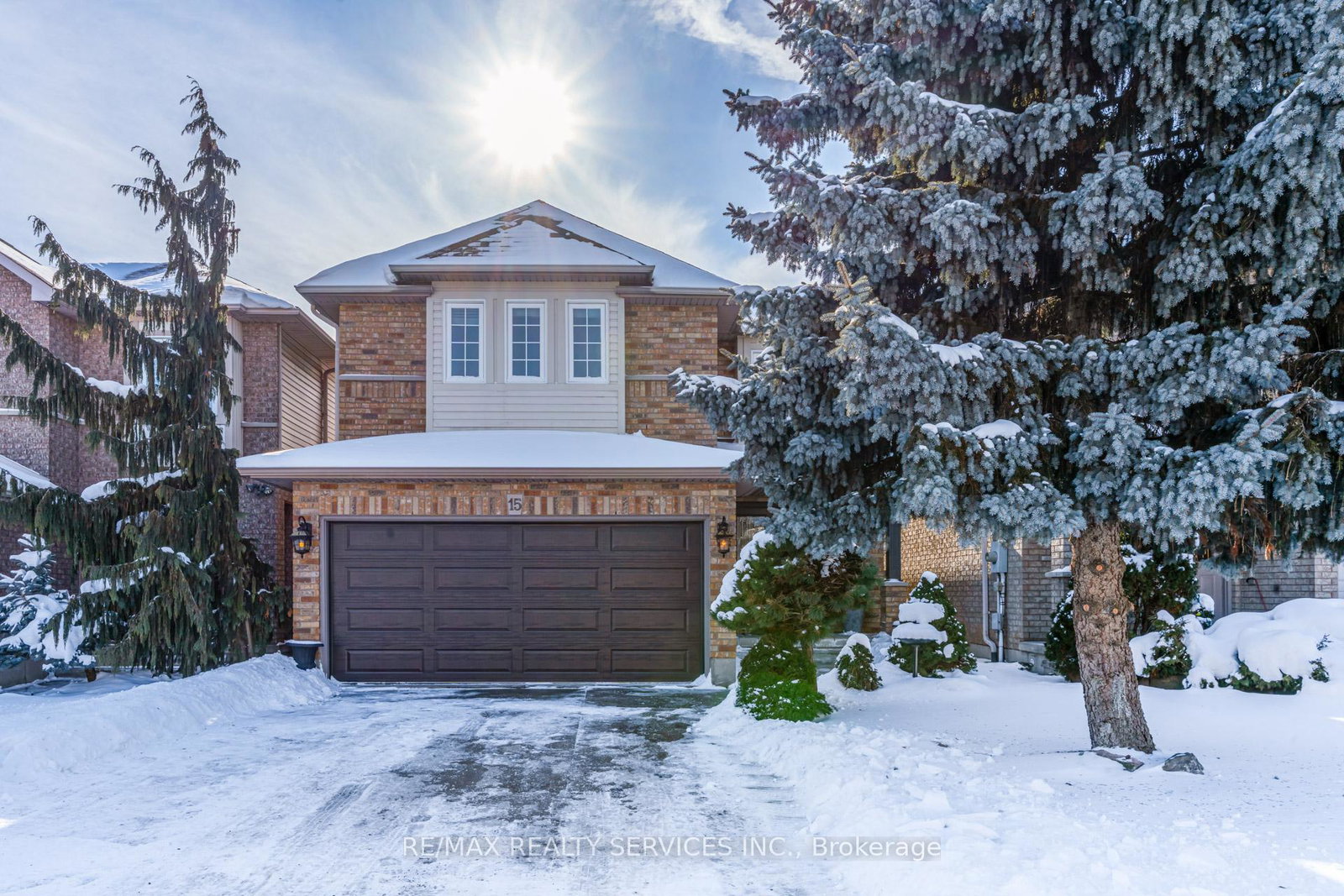 15-claudette-gate-hamilton-ontario-x12731870