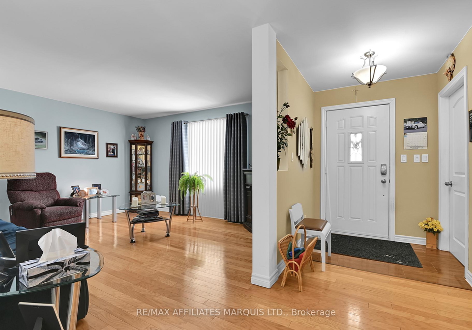 3502-bruce-street-south-stormont-ontario-x12732346