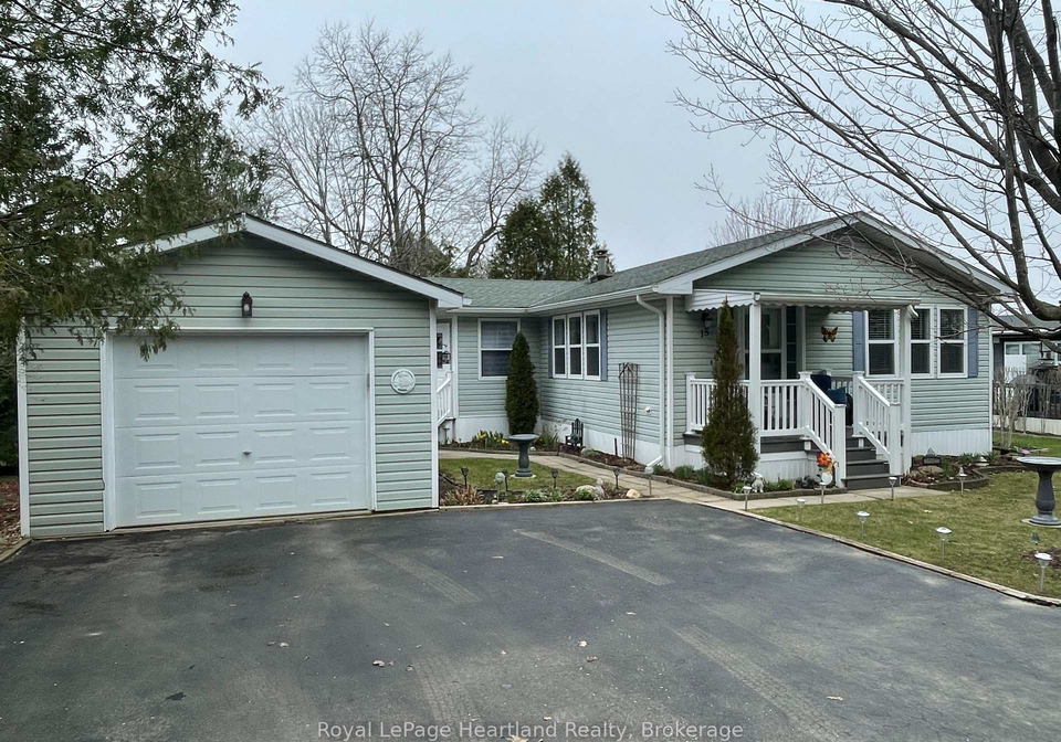 15-huron-lane-ashfield-colborne-wawanosh-ontario-x12732486