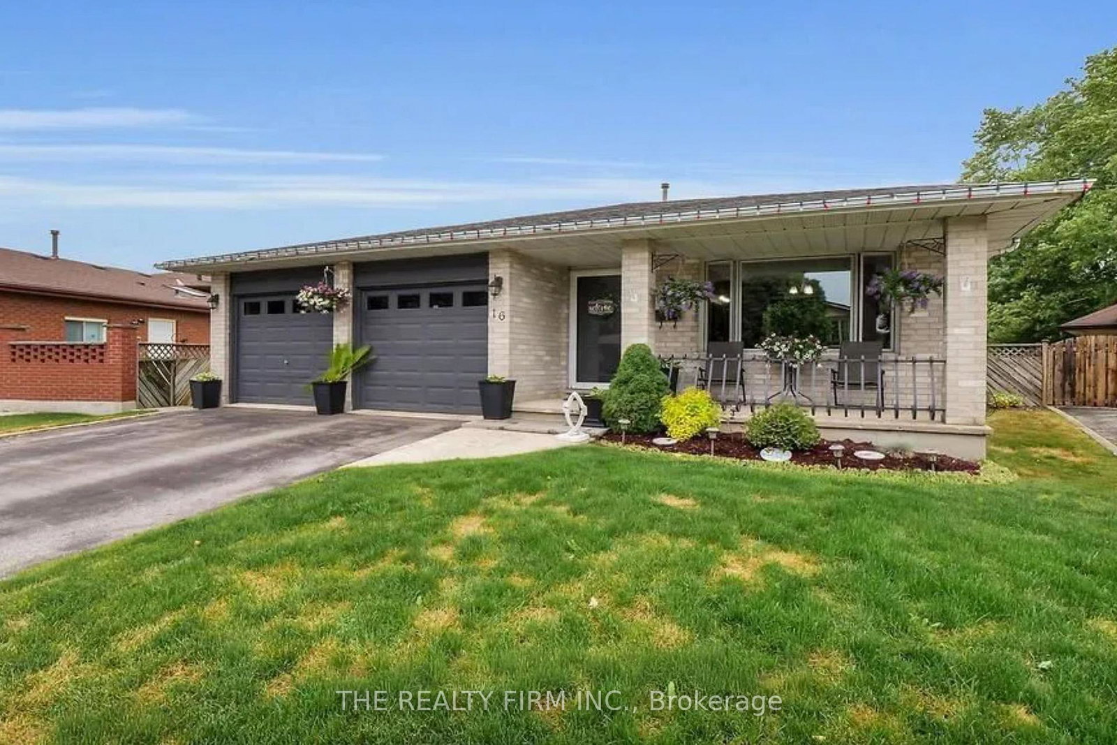 16-classic-crescent-london-east-ontario-x12732838