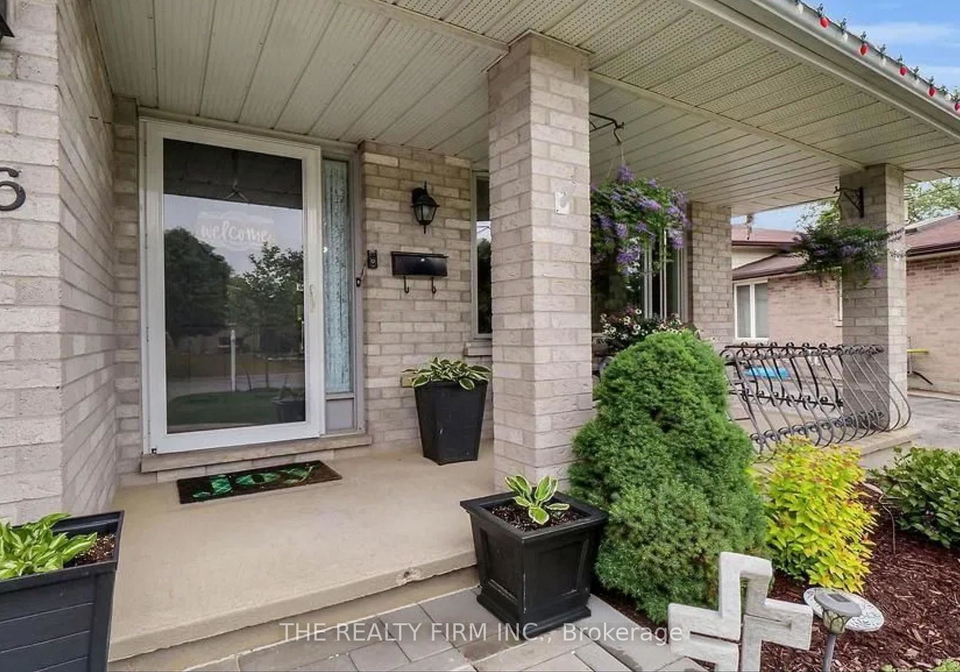 16-classic-crescent-london-east-ontario-x12732838