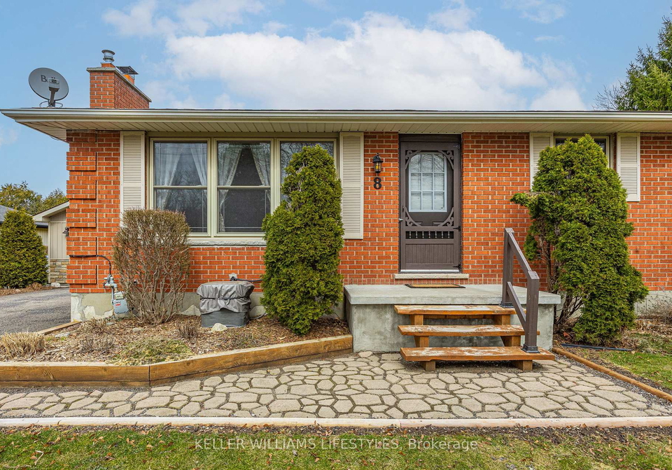 8-east-williams-street-north-middlesex-ontario-x12732950