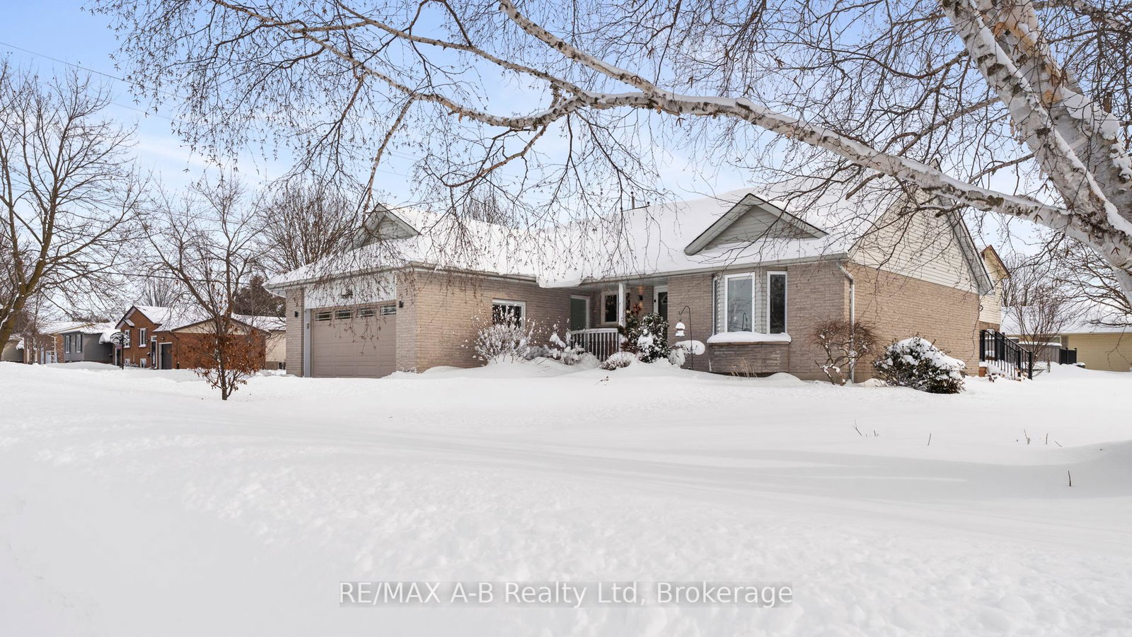 184-henry-street-west-perth-ontario-x12733080
