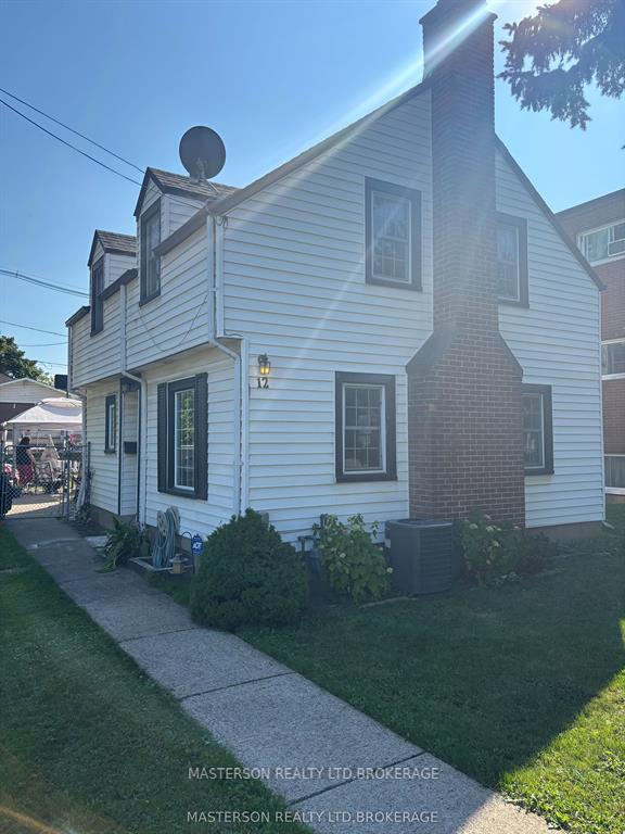 12-chestnut-street-e-st-catharines-ontario-x12733304