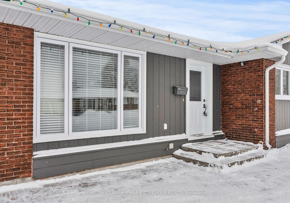 11-tripp-crescent-ottawa-ontario-x12733390