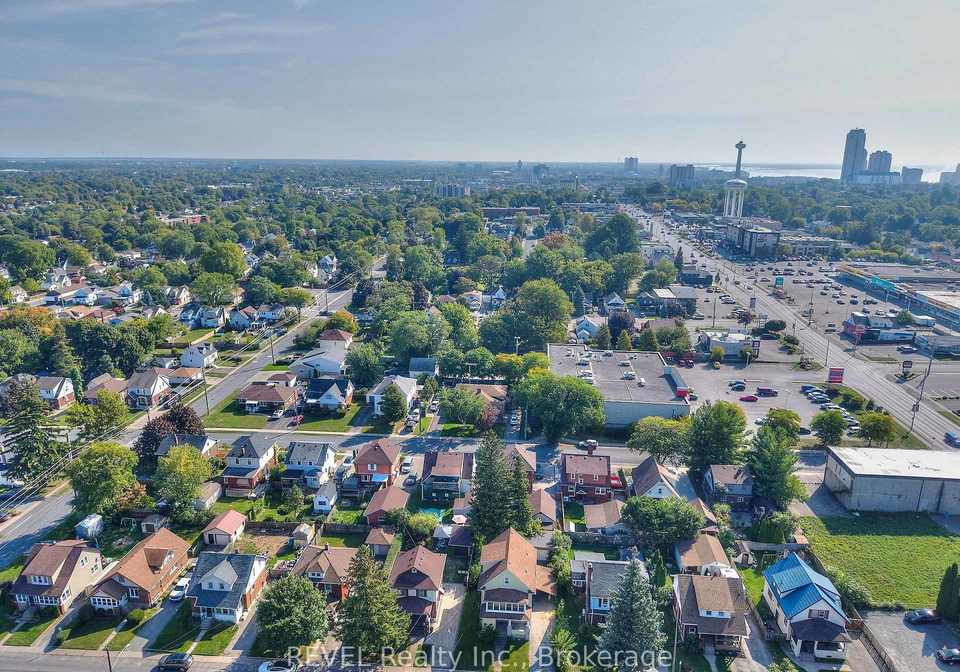 5806-prince-edward-avenue-niagara-falls-ontario-x12733502